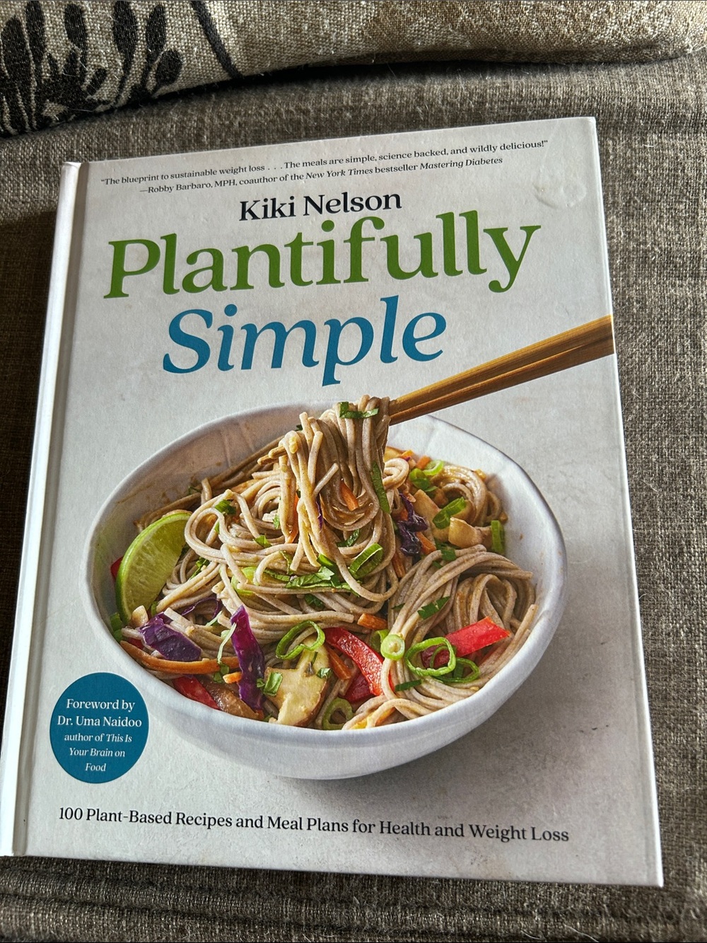 - Plantifully Simple (White Cover)